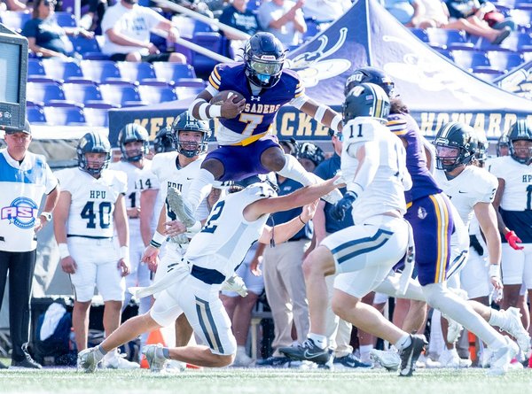 How can you bake a traditional Battenberg cake with precision?